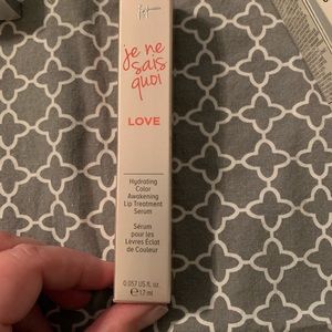 IT Cosmetics JE NE SAIS QUOI Lip Serem